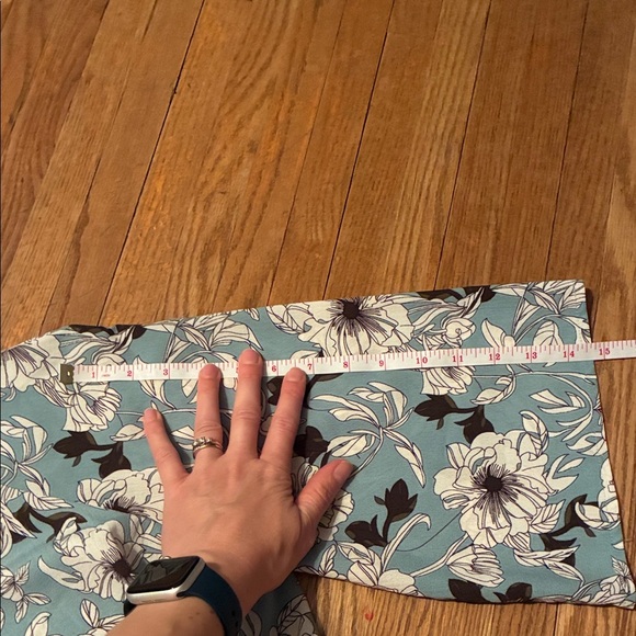 Papillon Blanc Teal and White Floral Wrap Blouse - Picture 13 of 14